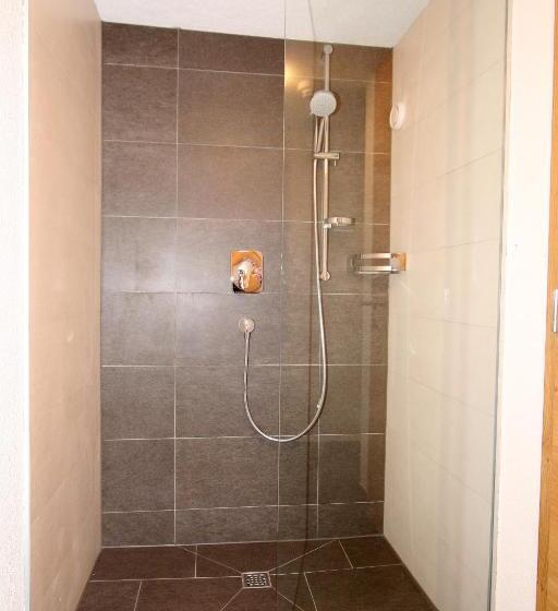 Четырехместный Номер Стандарт, Ibex Hostel