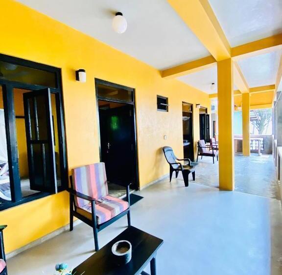 اتاق استاندارد, Praneeth Guest House