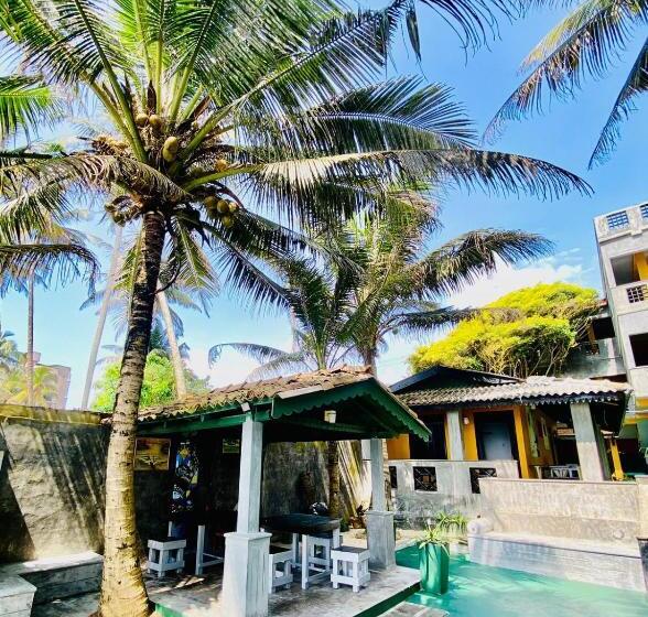 اتاق استاندارد با چشم‌انداز دریا, Praneeth Guest House