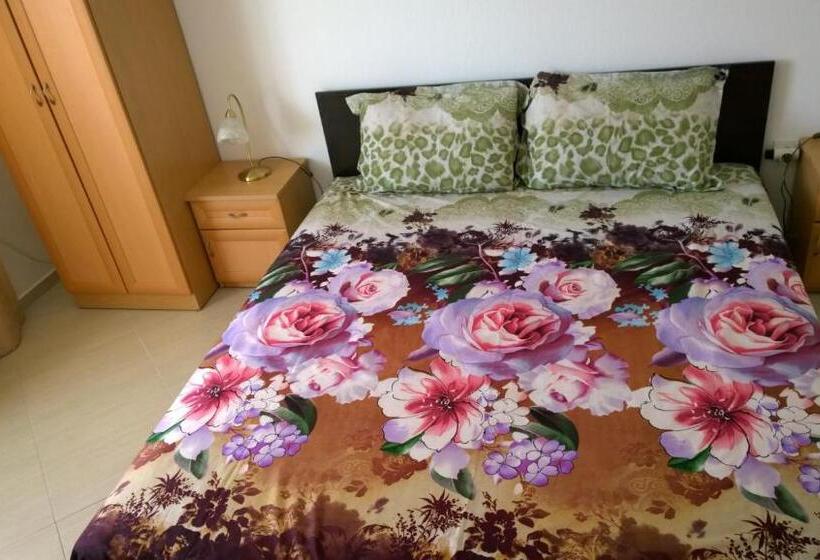Номер Стандарт, House Of Flowers