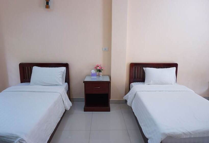 Номер Стандарт, Jirasin Hotel & Apartment