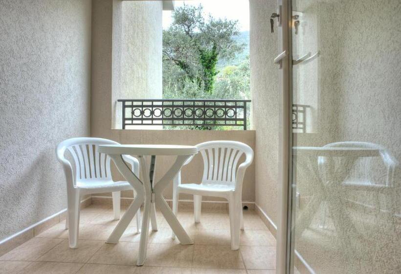 اتاق سوپریور, Guest House Maslina