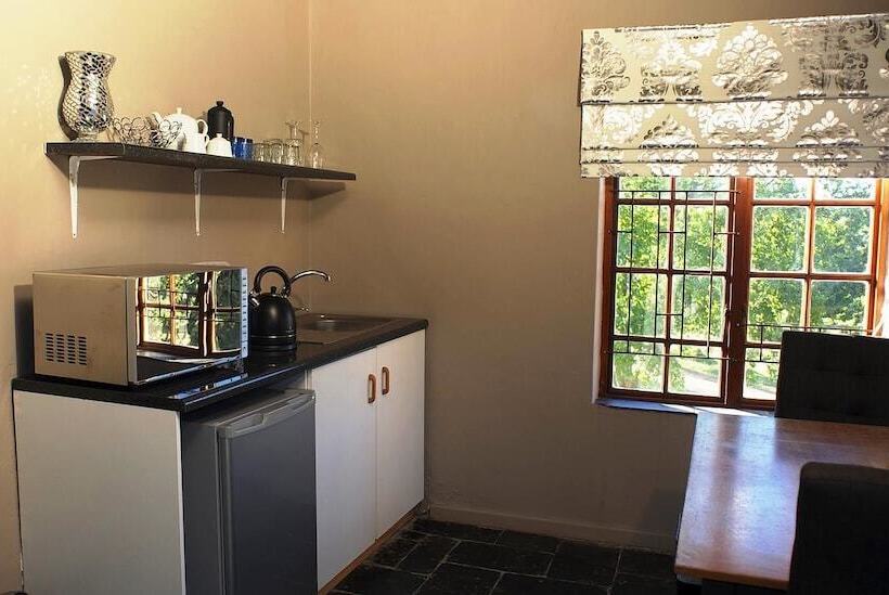 Люкс Семейный 2 Спальни, Boord Guest House