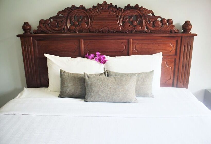 غرفة قياسية مطلّة علي حمام السباحة, Ramchang Guesthouse