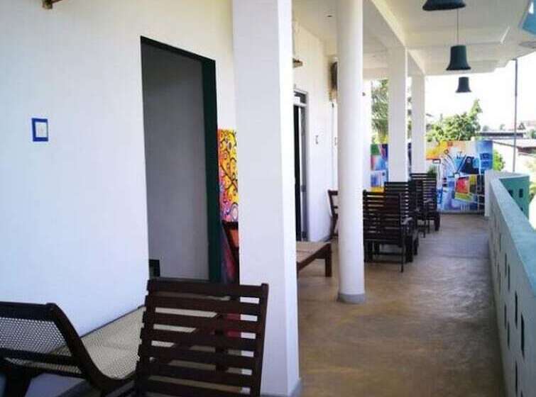 اتاق استاندارد سه نفره, Frangipani Beach Villa