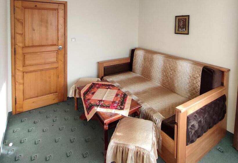 Полулюкс, Guest Rooms Grachenovi
