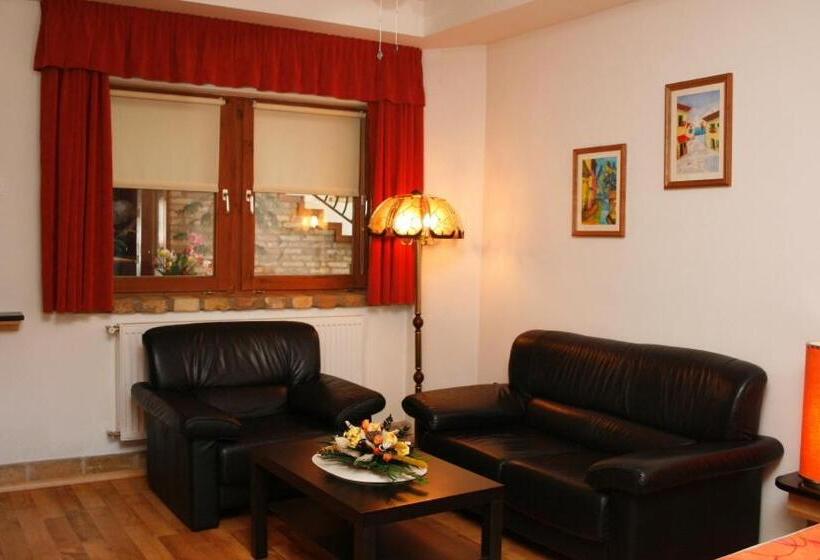 סוויטת ג'וניור, Motel 60