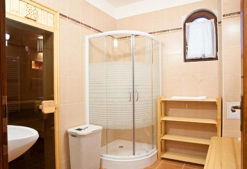 Номер Стандарт, Sóvirág Vendégház
