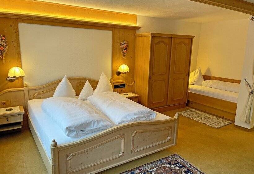 Трехместный Номер Deluxe, Alkira