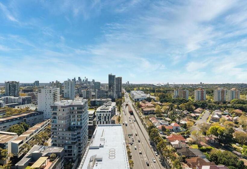 Люкс 2 Спальни, Meriton Suites Zetland