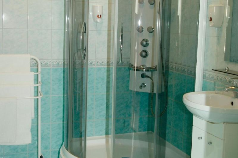 اتاق خانوادگی, Europe Guesthouse