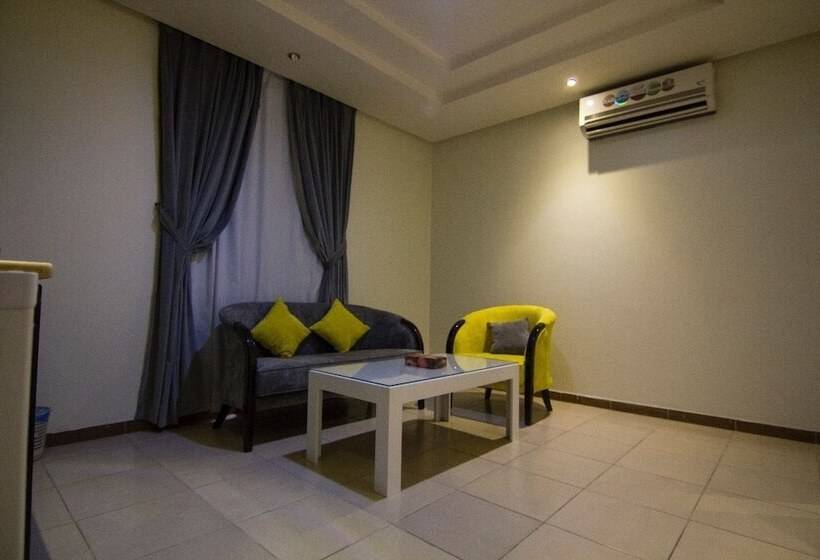 带2个卧室的高级公寓, Almakan Suites 102