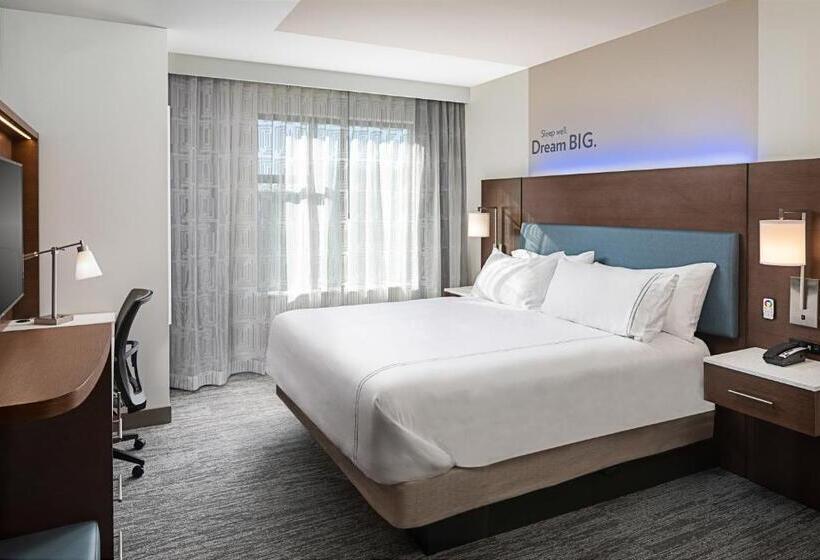 带大床的豪华间, Even Hotel Alpharetta   Avalon Area, An Ihg