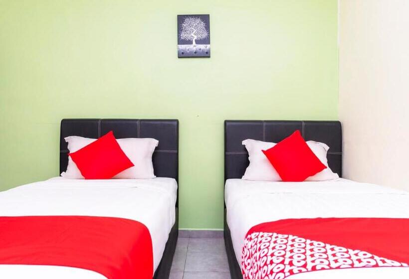 Номер Deluxe, Muar City