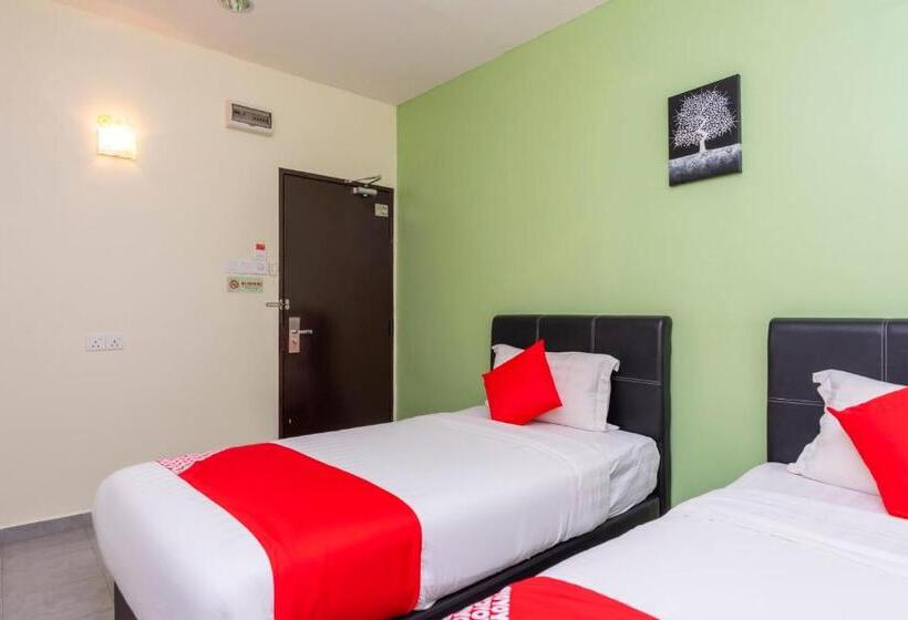 Номер Deluxe, Muar City
