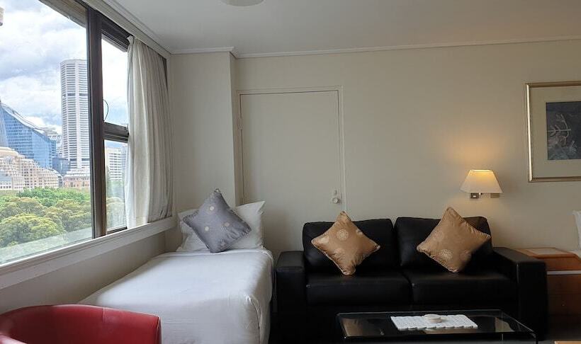 클래식 스튜디오, Sydney Hyde Park Paxsafe Apartments