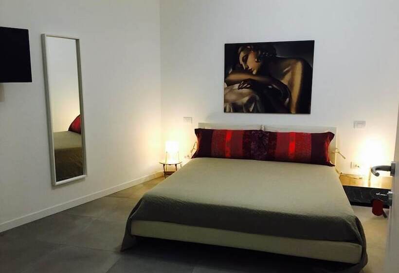 اتاق لوکس سه تخته, Room Center Station 2