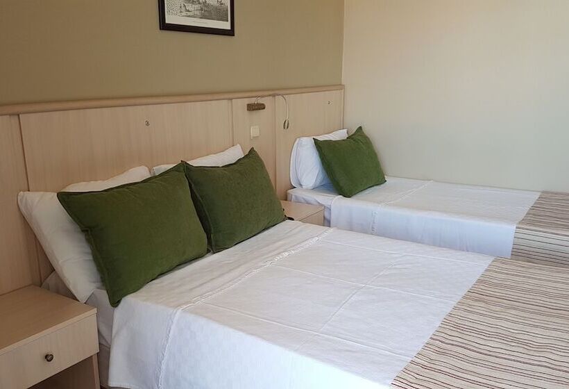 Quarto Triplo Estandar, Ileri Hotel & Apartments