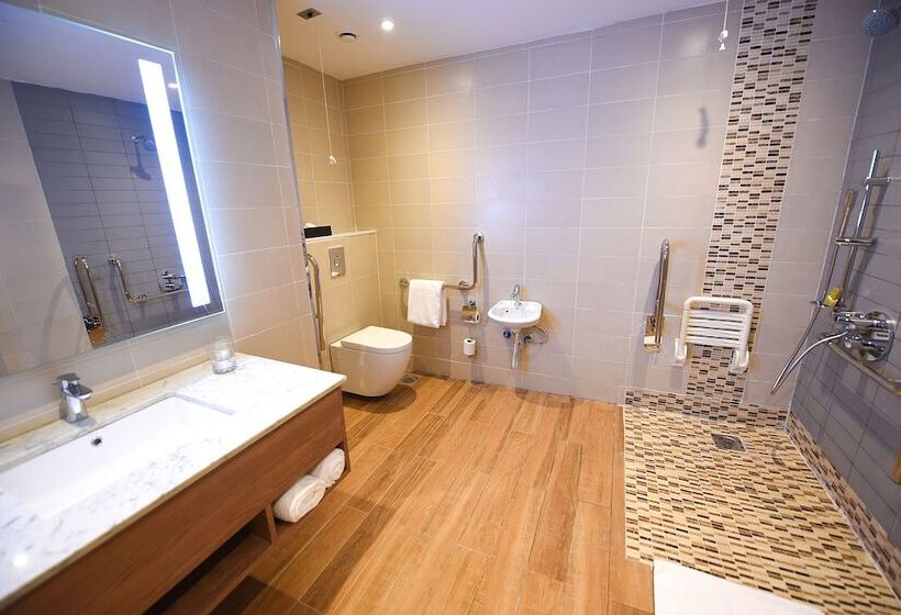 اتاق استاندارد, Hilton Garden Inn Kampala