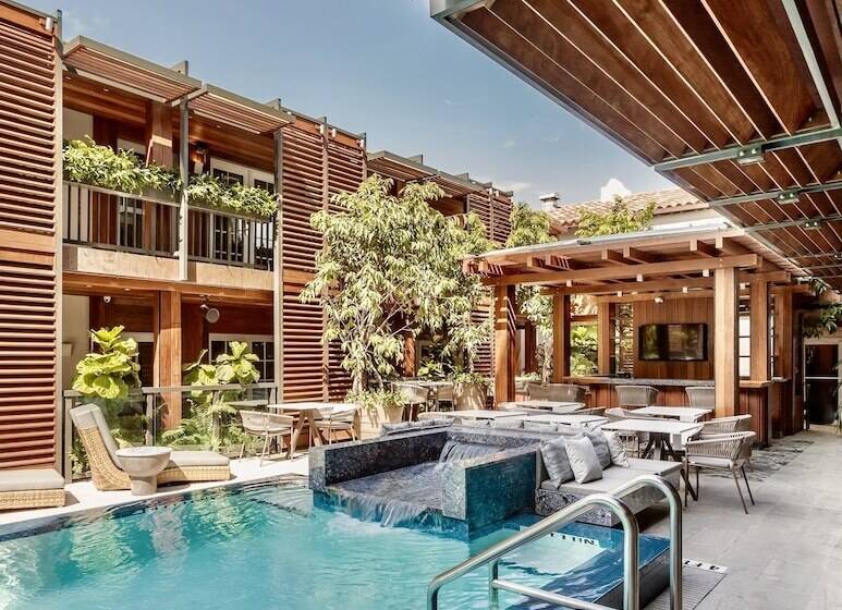 标准间带双人床, Lennox Miami Beach