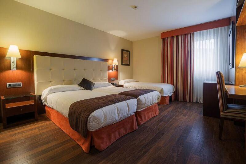 Номер Стандарт Трехместный, Hospedium Hotel Mirador De Gredos