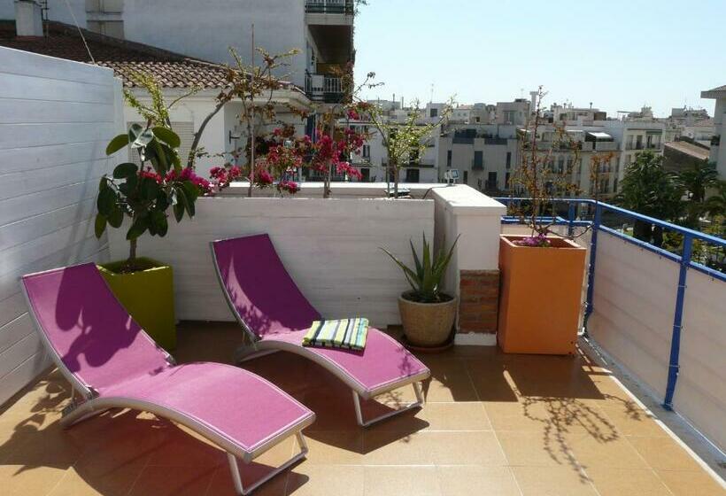 Quarto Estandar com Terraço, Alexandra Sitges