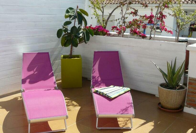 Quarto Estandar com Terraço, Alexandra Sitges