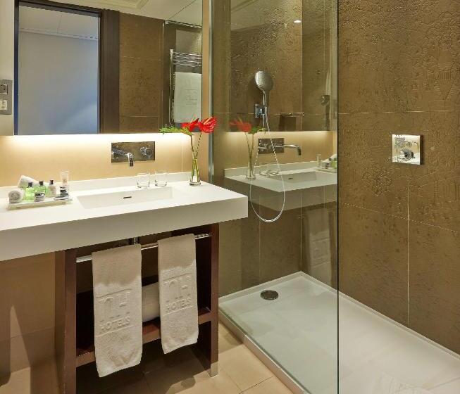 Номер Superior, NH Collection Barcelona Gran Hotel Calderon