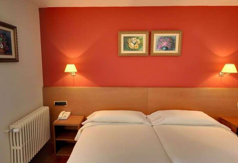 Номер Стандарт, Snö Hotel Candanchú