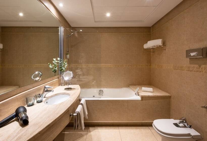 オーシャンビュージュニアスイート, San Sebastián Orly, Affiliated By Meliá