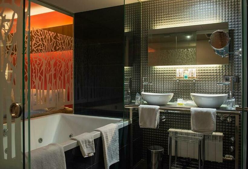 سوییت جونیور, Sancho Abarca Petit Spa