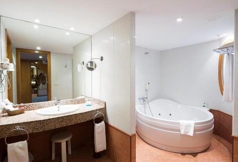 Люкс, Sommos Hotel Benasque Spa