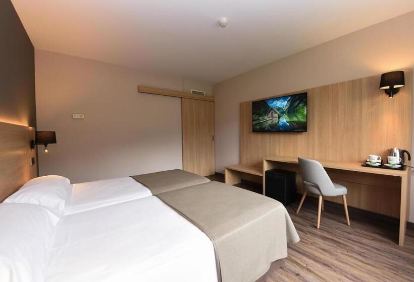 Quarto Estandar com Terraço, Sommos Hotel Benasque Spa