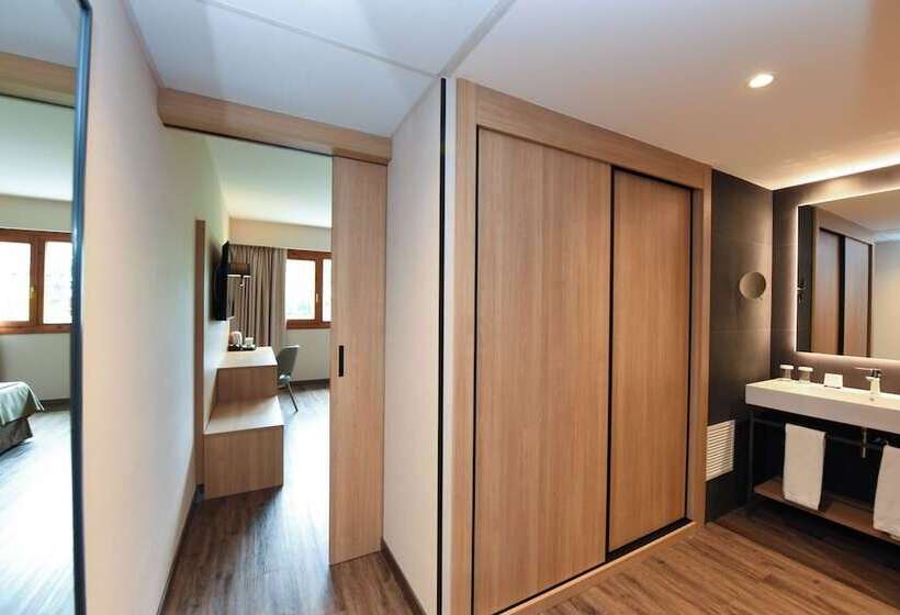 Номер Стандарт с Террасой, Sommos Hotel Benasque Spa