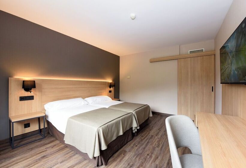Quarto Estandar com Terraço, Sommos Hotel Benasque Spa