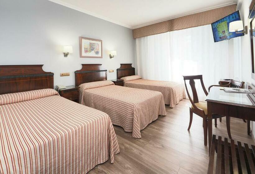 اتاق استاندارد سه نفره, Rias Bajas