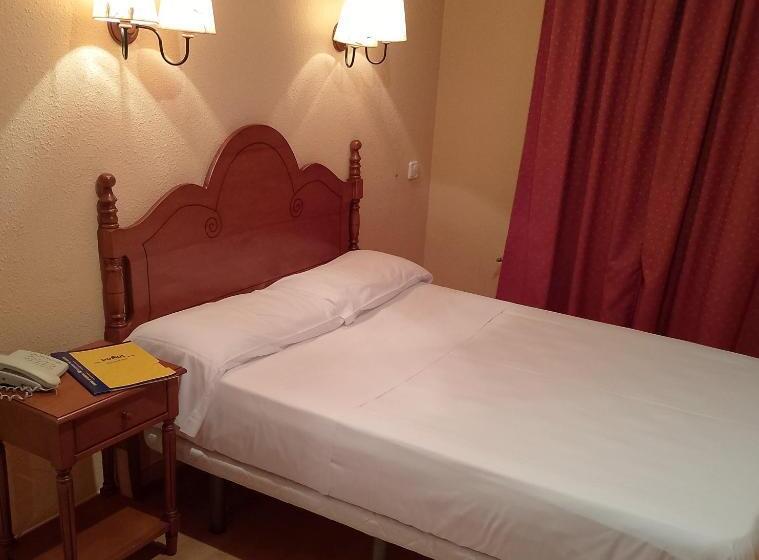 Номер Стандарт, Cityexpress Hotel Fernando Iii   Najera