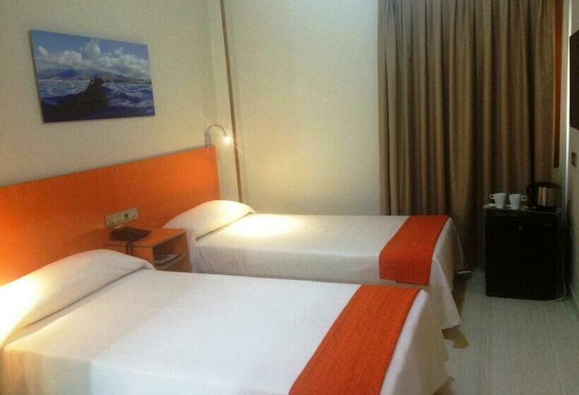 Quarto Estandar Interior, Andrea´s