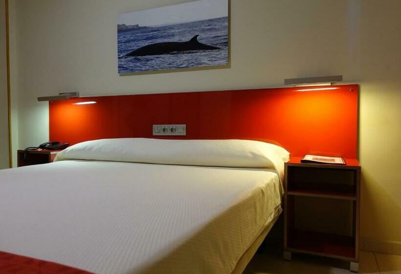 Quarto Estandar Interior, Andrea´s