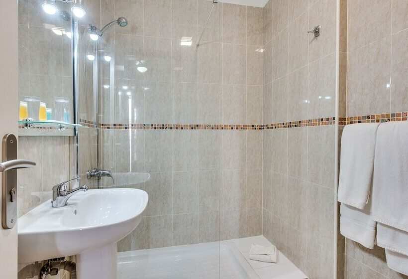 Quarto Estandar Interior, Andrea´s