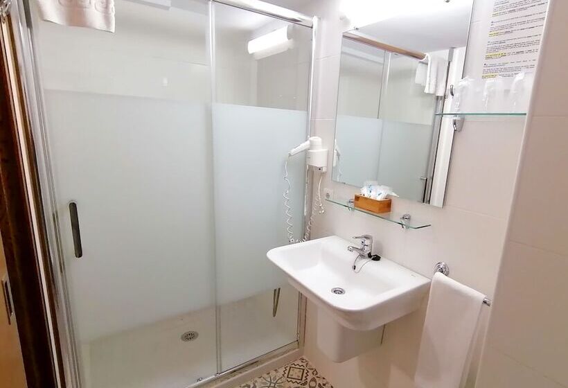 家庭间, Hostal Anosa Casa
