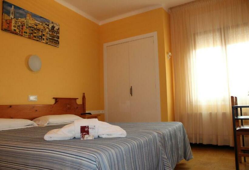 Номер Стандарт, Hostal Fabrellas