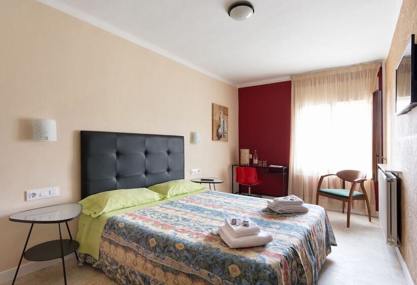 Номер Стандарт, Hostal Fabrellas