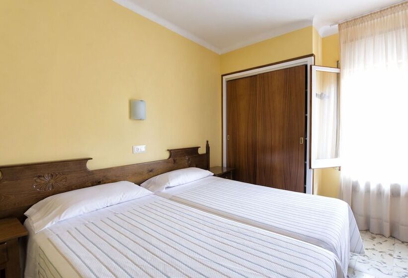Номер Economy, Hostal Fabrellas