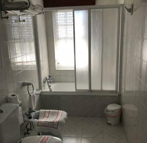 Quarto Estandar com Sacada, Hostal Juan
