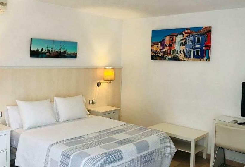 스탠다드 룸, Hostal Playa