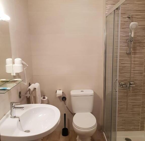Номер Стандарт Трехместный, Complejo Hotelero Saga