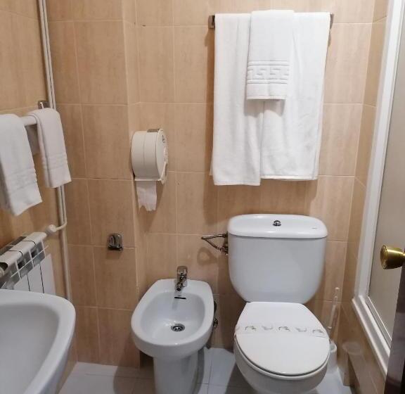 스탠다드 룸, Hostal Adelia