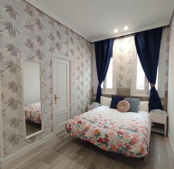 اتاق استاندارد, Hostal Alfaro