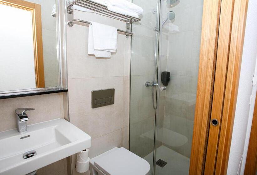 اتاق استاندارد یک نفره, Hostal Castilla Ii Puerta Del Sol
